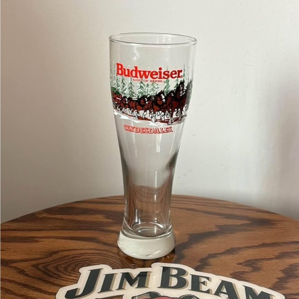 Vintage Budweiser Clydesdale Winter Holiday Pilsner Beer Glass 16 oz. 9" 1989